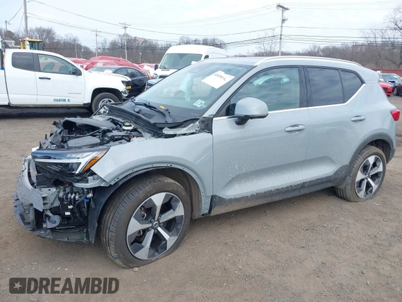 2024 Volvo XC40 Plus Bright Theme with VIN YV4L12UE4R2307794, listed as a IAAI auction lot 41694542 with 11,516 mi miles. Bid and sale history available at carsss.com. Image 19.