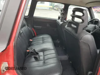1993 Volvo 240 z VIN YV1AW8801P1942014, wystawiony jako Copart lot #69491174 z przebiegiem 145 809 mil mil oraz Szkody całkowita. Historia ofert i sprzedaży dostępna na DreamBid. Obrazek 10.