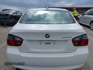 2006 BMW 3 Series 330i z VIN WBAVB33586PS06978, wystawiony jako IAAI lot #42263598 z przebiegiem Nie podano mil oraz . Historia ofert i sprzedaży dostępna na DreamBid. Obrazek 20.