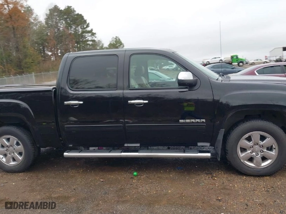 2011 GMC Sierra 1500 SLE with VIN 3GTP1VE02BG344185, listed as a IAAI auction lot 41111699 with 126,010 mi miles. Bid and sale history available at carsss.com. Image 13.