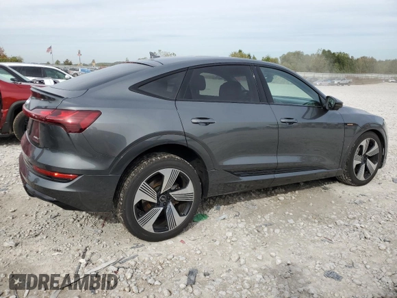 2021 Audi e-tron Sportback Prestige z VIN WA13ABGE8MB008083, wystawiony jako Copart lot #72904564 z przebiegiem 30 787 mil mil oraz Nie do naprawy. Historia ofert i sprzedaży dostępna na DreamBid. Obrazek 3.