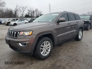 2018 Jeep Grand Cherokee Laredo E with VIN 1C4RJEAG7JC300762, listed as a Copart auction lot 44123275 with 133,424 mi miles and Salvage Title. Bid and sale history available at carsss.com. Image 1.