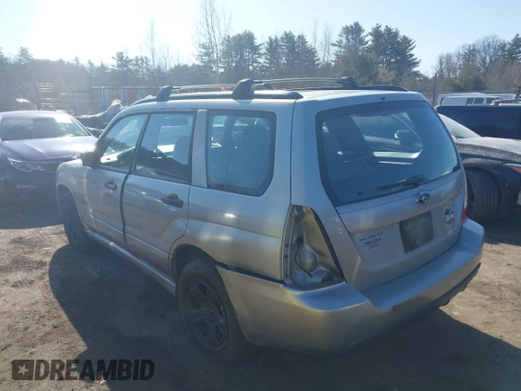 2006 Subaru Forester 2.5 X with VIN JF1SG63666H754415, listed as a IAAI auction lot 41790029 with 206,334 mi miles. Bid and sale history available at carsss.com. Image 3.
