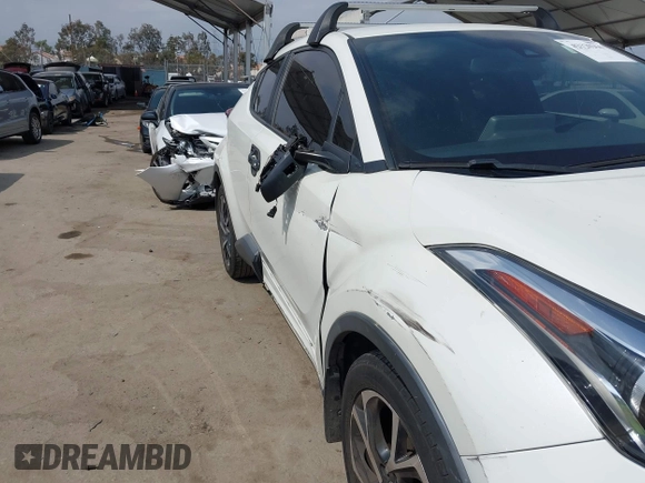 2019 Toyota C-HR XLE with VIN JTNKHMBX9K1054053, listed as a IAAI auction lot 42120256 with 67,083 mi miles and . Bid and sale history available at DreamBid. Image 17.