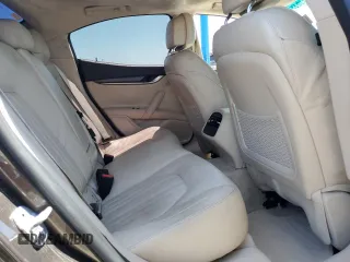 2015 Maserati Ghibli S Q4 z VIN ZAM57RTA7F1130656, wystawiony jako Copart lot #56363915 z przebiegiem 45 397 mil mil oraz Szkody całkowita. Historia ofert i sprzedaży dostępna na DreamBid. Obrazek 10.