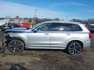 2021 Volvo XC90 Momentum with VIN YV4A22PK2M1710788, listed as a IAAI auction lot 41587754 with 41,439 mi miles and . Bid and sale history available at DreamBid. Image 14.