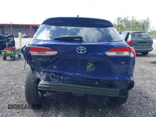 2022 Toyota Corolla Cross LE z VIN 7MUBAAAG0NV011047, wystawiony jako IAAI lot #41996725 z przebiegiem 56 935 mil mil oraz . Historia ofert i sprzedaży dostępna na DreamBid. Obrazek 17.