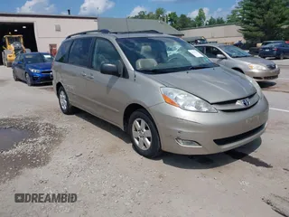 2008 Toyota Sienna XLE with VIN 5TDZK22C28S115129, listed as a IAAI auction lot 42754942 with 186,097 mi miles and . Bid and sale history available at DreamBid. Image 1.