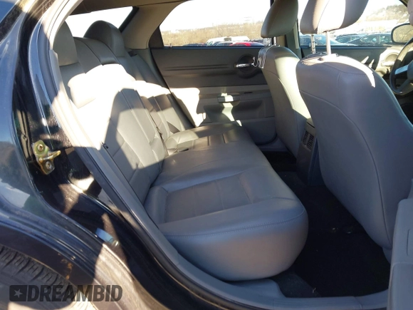 2005 Dodge Magnum RT with VIN 2D4GV58235H682753, listed as a IAAI auction lot 41814817 with 100,246 mi miles. Bid and sale history available at carsss.com. Image 8.