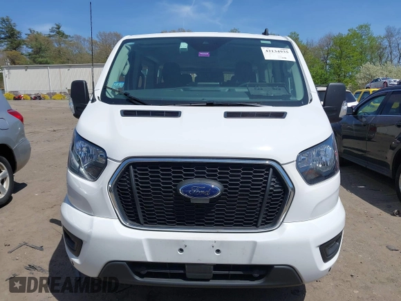 2024 Ford Transit Passenger XL with VIN 1FBAX2Y88RKA15681, listed as a IAAI auction lot 42134935 with 10,086 mi miles. Bid and sale history available at carsss.com. Image 13.