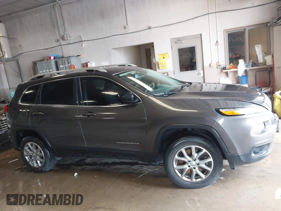 2017 Jeep Cherokee Latitude with VIN 1C4PJMCB6HW648564, listed as a IAAI auction lot 41987580 with 67,024 mi miles. Bid and sale history available at carsss.com. Image 13.