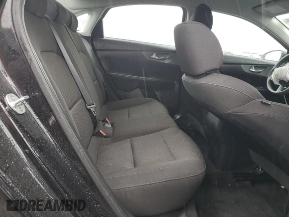 2019 Kia Forte LXS z VIN 3KPF24AD0KE099233, wystawiony jako Copart lot #58150015 z przebiegiem 54 384 mil mil oraz Szkoda całkowita • Salvage title. Historia ofert i sprzedaży dostępna na DreamBid. Obrazek 10.