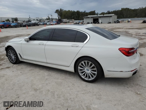2016 BMW 7 Series 740i with VIN WBA7E2C50GG546752, listed as a Copart auction lot 37513414 with 88,813 mi miles. Bid and sale history available at carsss.com. Image 2.