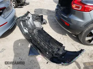 2019 Volvo XC40 Momentum с VIN YV4162XZ3K2013056, выставлен на аукционе Copart как лот 51208045 с пробегом 85 338 миль миль и Списание • Salvage title. История ставок и продаж доступна на DreamBid. Изображение 13.