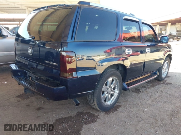 2005 Cadillac Escalade with VIN 1GYEK63N75R166555, listed as a IAAI auction lot 42545149 with Not provided miles and . Bid and sale history available at DreamBid. Image 4.