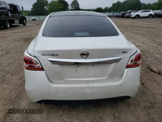 2015 Nissan Altima SV z VIN 1N4AL3AP2FC116869, wystawiony jako Copart lot #56748255 z przebiegiem 129 818 mil mil oraz Czysty tytuł • Clean title. Historia ofert i sprzedaży dostępna na DreamBid. Obrazek 6.