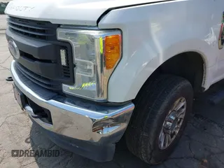 2017 Ford F-250 Lariat with VIN 1FT7W2B65HEC32263, listed as a IAAI auction lot 42281628 with 262,328 mi miles and . Bid and sale history available at DreamBid. Image 6.