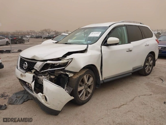 2013 Nissan Pathfinder Platinum with VIN 5N1AR2MN0DC684060, listed as a IAAI auction lot 41713442 with 146,271 mi miles. Bid and sale history available at carsss.com. Image 2.