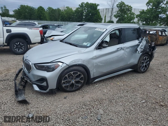 2020 BMW X1 xDrive28i с VIN WBXJG9C03L5P43018, выставлен на аукционе Copart как лот 61079135 с пробегом 45 750 миль миль и Списание • Salvage title. История ставок и продаж доступна на DreamBid. Изображение 1.