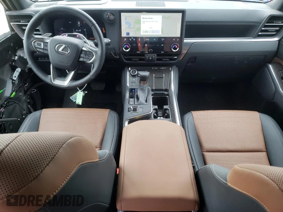 2025 Lexus GX 550 Premium z VIN JTJTBCDX2S5040972, wystawiony jako Copart lot #56467325 z przebiegiem 2 021 mil mil oraz Szkoda całkowita • Salvage title. Historia ofert i sprzedaży dostępna na DreamBid. Obrazek 8.