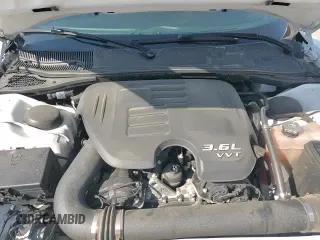 2019 Dodge Challenger SXT with VIN 2C3CDZAG4KH751493, listed as a Copart auction lot 80323105 with 117,483 mi miles and Salvage title. Bid and sale history available at DreamBid. Image 13.
