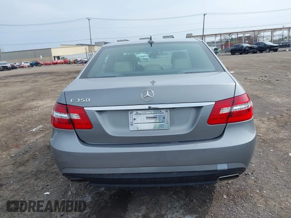 2013 Mercedes-Benz E 350 Luxury with VIN WDDHF5KBXDA693923, listed as a IAAI auction lot 42134694 with 274,065 mi miles and . Bid and sale history available at DreamBid. Image 16.