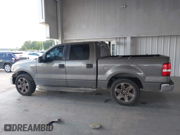 2007 Ford F-150 XLT z VIN 1FTPW12V87FA44038, wystawiony jako IAAI lot #42472376 z przebiegiem 212 287 mil mil oraz . Historia ofert i sprzedaży dostępna na DreamBid. Obrazek 15.