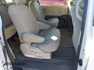 2018 Toyota Sienna L with VIN 5TDZZ3DC4JS956096, listed as a IAAI auction lot 41244790 with 94,072 mi miles and . Bid and sale history available at DreamBid. Image 8.