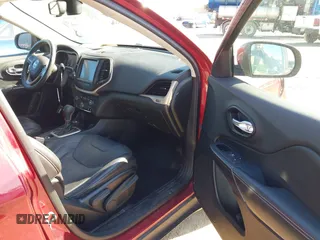 2015 Jeep Cherokee Limited with VIN 1C4PJMDS1FW646135, listed as a IAAI auction lot 41991811 with 123,229 mi miles. Bid and sale history available at carsss.com. Image 5.