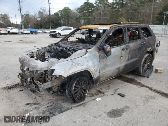 2018 Jeep Grand Cherokee Summit z VIN 1C4RJEJG8JC340185, wystawiony jako Copart lot #45853025 z przebiegiem Nie podano mil oraz Nie do naprawy • Non repairable. Historia ofert i sprzedaży dostępna na DreamBid. Obrazek 1.