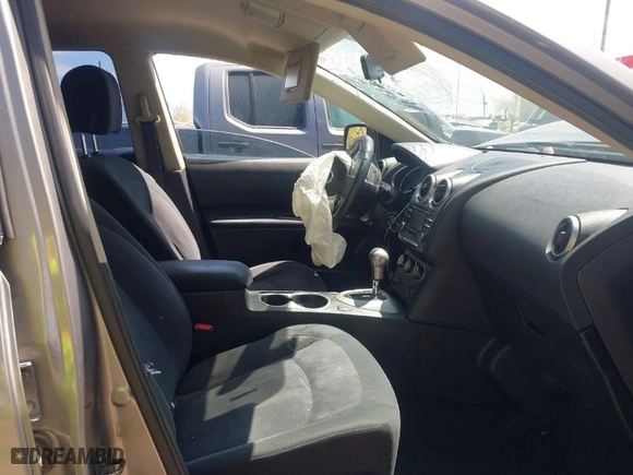 2014 Nissan Rogue Select S with VIN JN8AS5MTXEW616166, listed as a IAAI auction lot 41928390 with 204,597 mi miles. Bid and sale history available at carsss.com. Image 5.