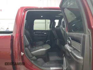 2019 Ram 2500 Laramie with VIN 3C6UR5FL4KG664071, listed as a IAAI auction lot 41361435 with 71,097 mi miles. Bid and sale history available at carsss.com. Image 8.