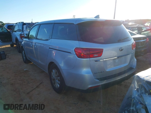 2021 Kia Sedona EX with VIN KNDMB5C19M6671635, listed as a IAAI auction lot 41146597 with 43,070 mi miles. Bid and sale history available at carsss.com. Image 3.
