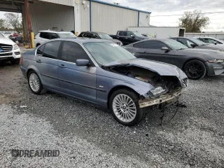 2001 BMW 3 Series 330i with VIN WBAAV53411FJ64807, listed as a Copart auction lot 86621834 with 213,899 mi miles and Salvage Title. Bid and sale history available at carsss.com. Image 4.