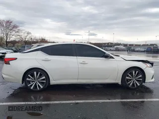 2019 Nissan Altima SR with VIN 1N4BL4CV4KN319945, listed as a IAAI auction lot 41953274 with 131,402 mi miles and . Bid and sale history available at carsss.com. Image 13.