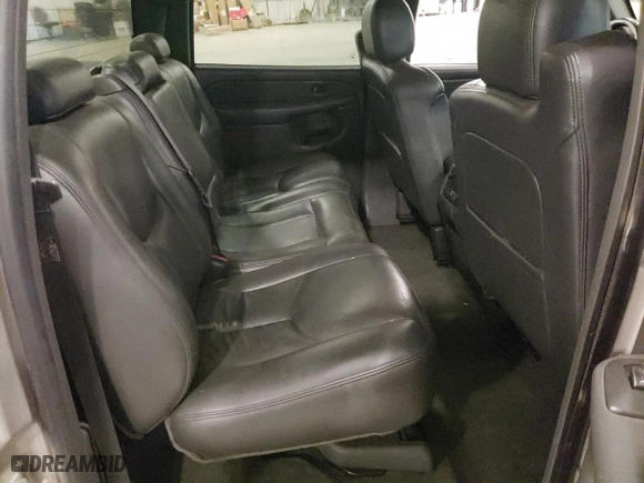 2004 Chevrolet Silverado 1500 Crew Cab LT with VIN 2GCEK13T141413969, listed as a Copart auction lot 81311114 with 232,071 mi miles and Salvage Title. Bid and sale history available at carsss.com. Image 10.