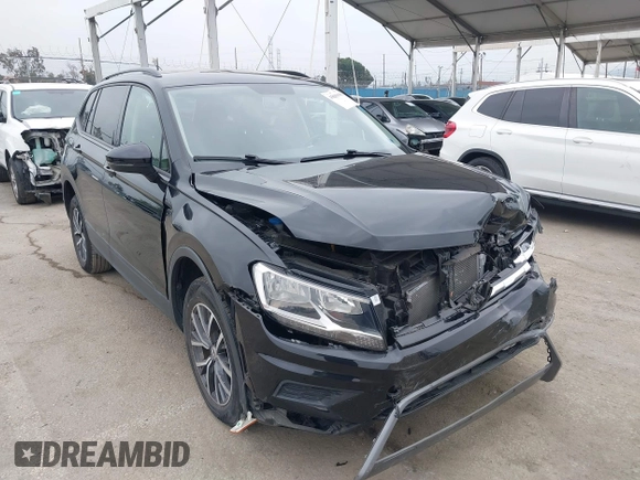 2021 Volkswagen Tiguan S with VIN 3VV1B7AX4MM025586, listed as a IAAI auction lot 41889996 with 21,777 mi miles and . Bid and sale history available at DreamBid. Image 1.