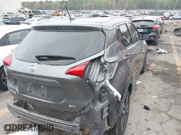 2020 Nissan Kicks SV z VIN 3N1CP5CV9LL519118, wystawiony jako IAAI lot #41899493 z przebiegiem 105 857 mil mil oraz . Historia ofert i sprzedaży dostępna na DreamBid. Obrazek 4.