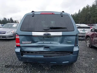 2011 Ford Escape Limited with VIN 1FMCU9EG1BKB25815, listed as a IAAI auction lot 41937422 with 166,207 mi miles. Bid and sale history available at carsss.com. Image 17.