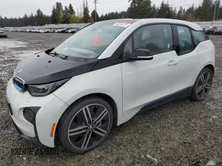 2015 BMW i3 with VIN WBY1Z4C56FV278923, listed as a Copart auction lot 52256475 with 106,855 mi miles and Clean Title. Bid and sale history available at carsss.com. Image 1.