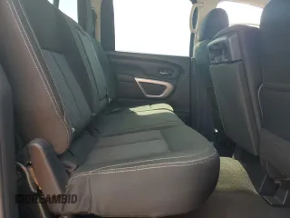 2017 Nissan Titan SV z VIN 1N6AA1EJ9HN543447, wystawiony jako Copart lot #57622105 z przebiegiem 105 975 mil mil oraz Nie do naprawy • Non repairable. Historia ofert i sprzedaży dostępna na DreamBid. Obrazek 10.