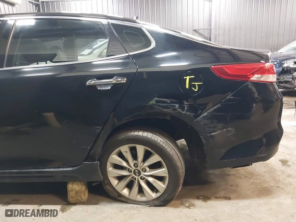 2017 Kia Optima EX with VIN 5XXGU4L38HG168057, listed as a IAAI auction lot 41422935 with 101,552 mi miles. Bid and sale history available at carsss.com. Image 18.