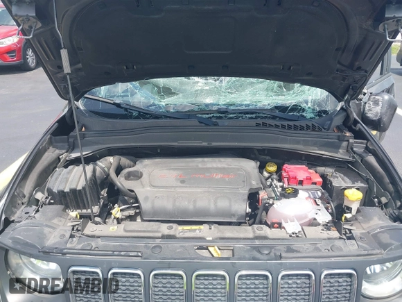 2019 Jeep Renegade Latitude with VIN ZACNJABB0KPK03648, listed as a IAAI auction lot 42324860 with 59,313 mi miles and . Bid and sale history available at DreamBid. Image 10.