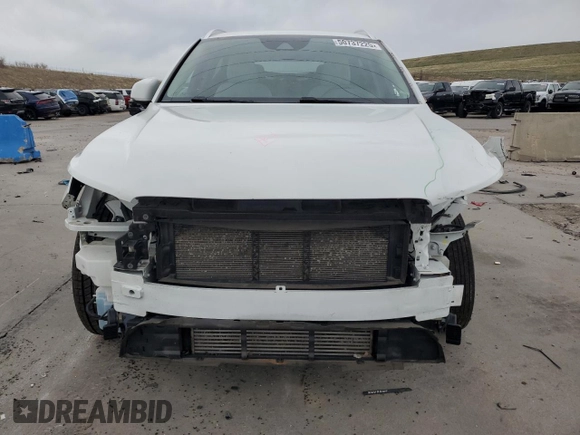 2020 Volvo XC40 Momentum with VIN YV4162UK2L2301157, listed as a Copart auction lot 50737225 with 45,666 mi miles and Salvage Title. Bid and sale history available at DreamBid. Image 5.