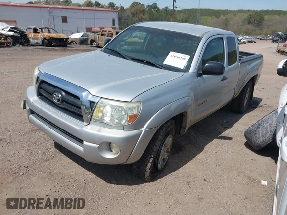 2007 Toyota Tacoma PreRunner with VIN 5TETU62N67Z427352, listed as a IAAI auction lot 41900208 with 167,616 mi miles. Bid and sale history available at carsss.com. Image 17.