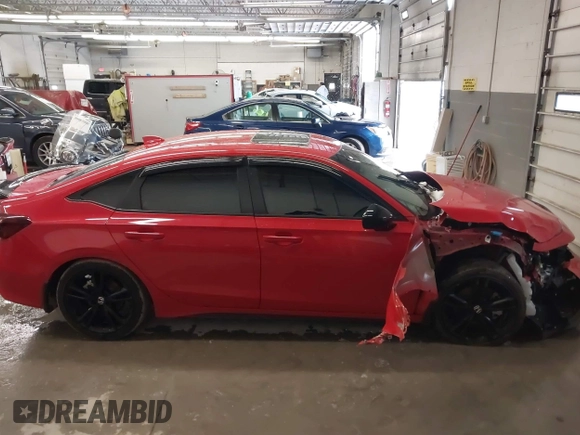 2025 Honda Civic Si with VIN 2HGFE1E50SH470275, listed as a IAAI auction lot 41231631 with 8,882 mi miles and . Bid and sale history available at DreamBid. Image 13.