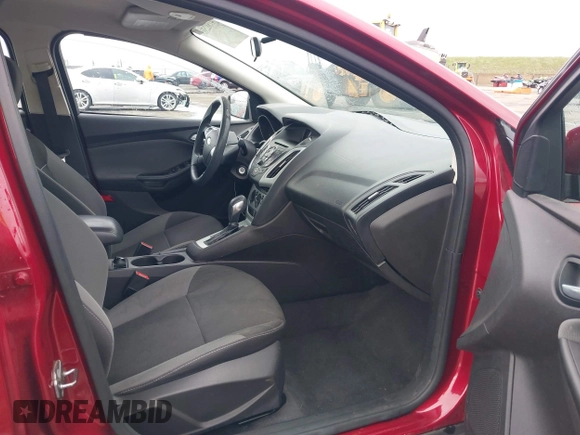 2014 Ford Focus SE with VIN 1FADP3F22EL112110, listed as a IAAI auction lot 41582585 with 107,285 mi miles. Bid and sale history available at carsss.com. Image 5.