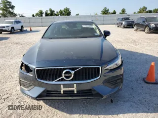2020 Volvo S60 Momentum with VIN 7JR102FK6LG067109, listed as a Copart auction lot 63903023 with 23,696 mi miles. Bid and sale history available at carsss.com. Image 5.