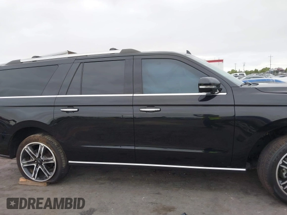 2020 Ford Expedition Max Limited z VIN 1FMJK2AT9LEA29079, wystawiony jako IAAI lot #40346604 z przebiegiem 36 462 mil mil oraz . Historia ofert i sprzedaży dostępna na DreamBid. Obrazek 13.