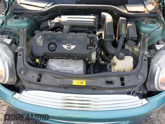 2012 MINI Hardtop with VIN WMWSU3C58CT185467, listed as a IAAI auction lot 42400558 with 303,230 mi miles and . Bid and sale history available at DreamBid. Image 10.